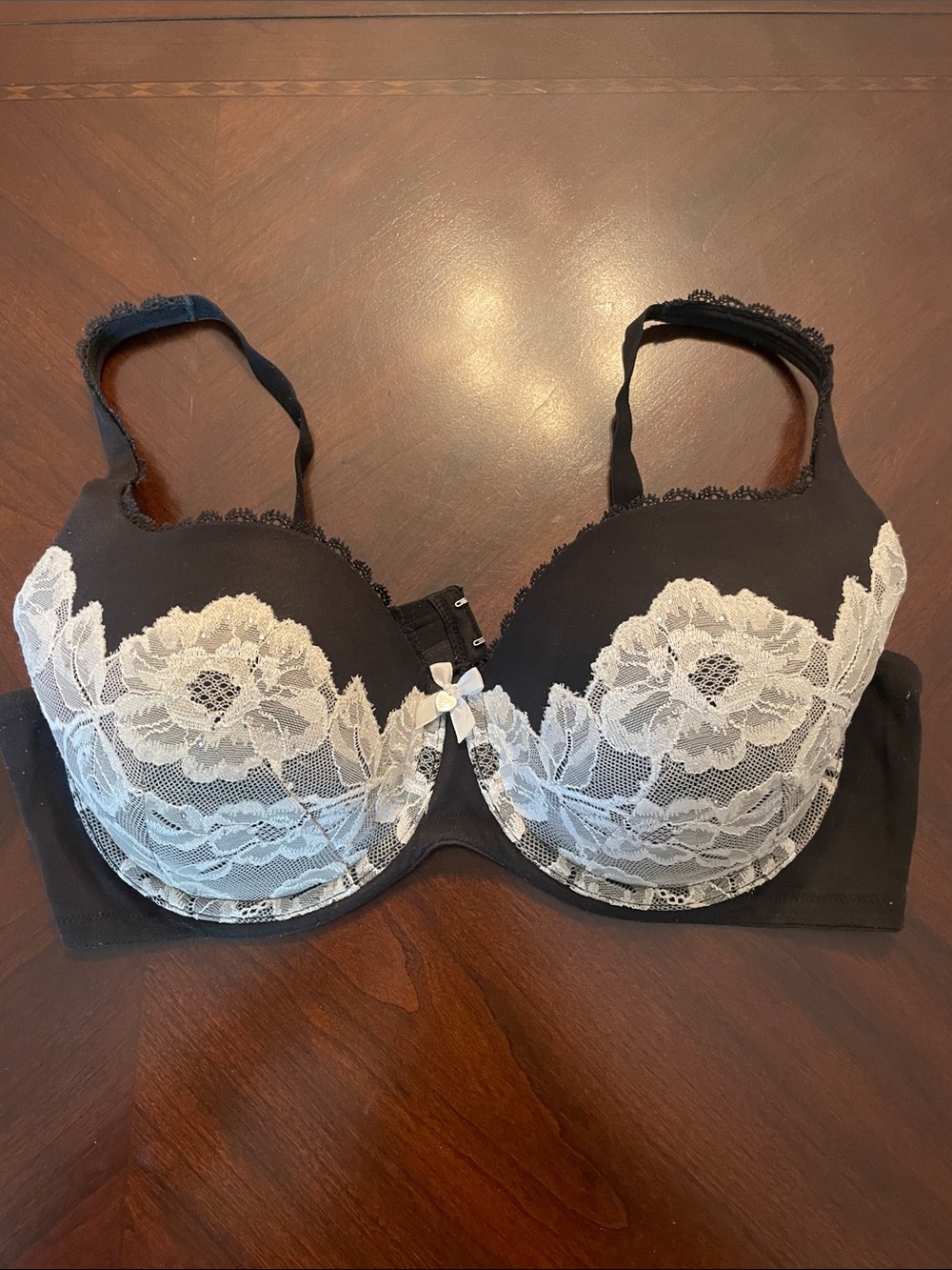 Victoria’s Secret Lined Demi Black with White/Cream Lace Bra Size 38D